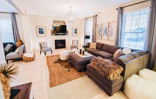 Dam Neck House | Sunrise Inlet Views 4BD Quick Walk to Beach