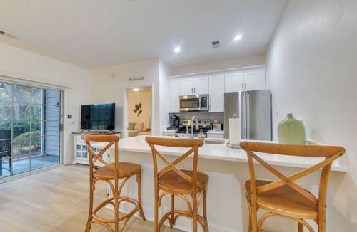 Sea Trail Apartment | Sunset Beach Retreat - Monthly Rentals Welcome!