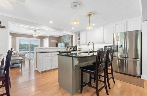 Milledgeville House | Sunset Cove-Sleeps 8-private pool-stunning views