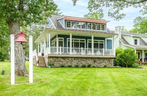 Swanton House | Sunset Cove