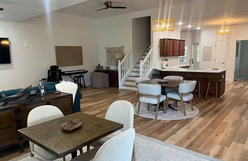 Hernando House | Sunset Landing