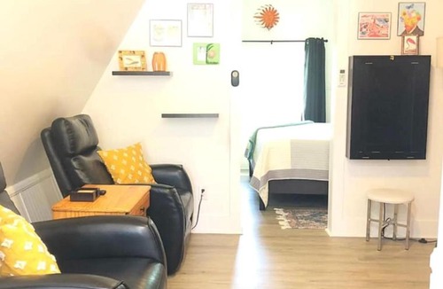 Sunset Beach Apartment | Sunset n Chill