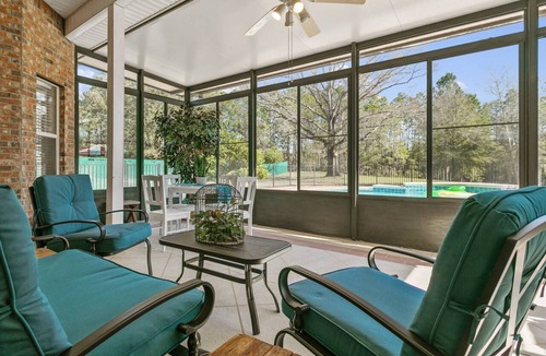 Middleburg House | Sunset Pass Private Pool Home - Screened Patio + Yard