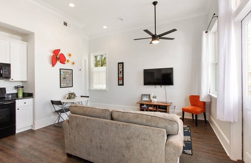 Algiers Point Condo | Sunset Point B, Serene And Private One Bedroom Condo