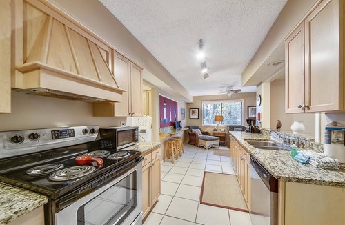 Palmetto Dunes Villa | Sunset Rentals | Fazio 34