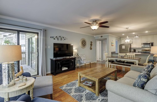 Palmetto Dunes Villa | Sunset Rentals | Moorings 83 | Dog Friendly