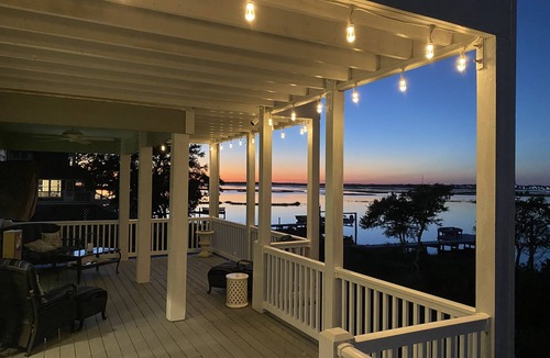 Emerald Isle House | Sunset, sunrise, golf cart, kayak, paddle board, launch, pet friendly & fenced.
