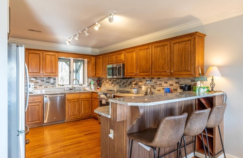 Blowing Rock House | Sunset Vista at Misty Mountain - Mtn views, pet friendly, 2 king suites, firepit