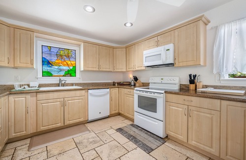 Pupukea House | Sunsetbeach Front North Shore Home In Haleiwa