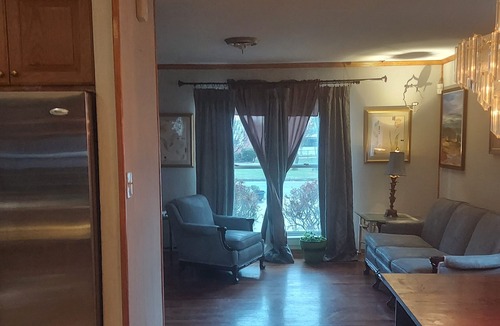 Mosby House | Supper quiet neighborhood...1min access to interstate..