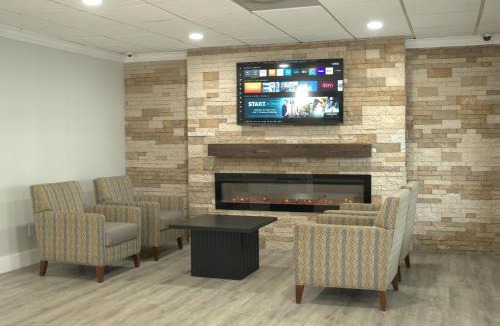 Chamblee Hotel | SureStay by Best Western Atlanta Northeast