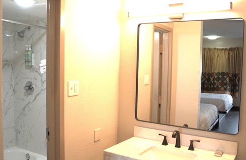 Chamblee Hotel | SureStay by Best Western Atlanta Northeast