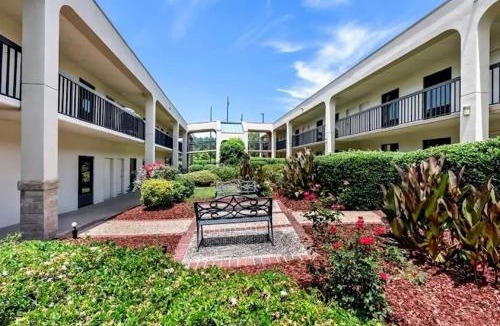 Southern Pines Hotel | SureStay Plus Hotel by Best Western Southern Pines Pinehurst