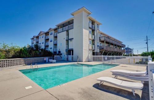 Surf City Apartment | Surf City Beach Wave Whisperer Motel with Pool