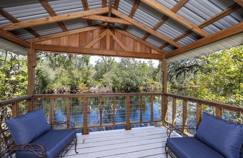 Lake City Cabin | Suwannee Comfort, Private Cozy Cabin on the Suwannee River