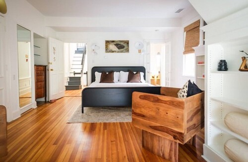 Dupont Circle House | Swann House Historic Dupont Circle Inn