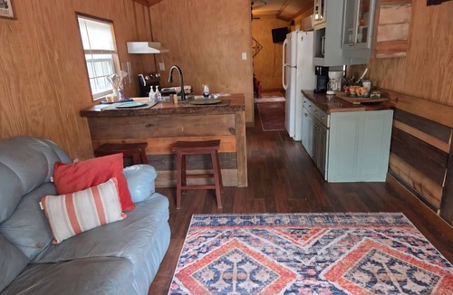 Jennings Cabin | Sweet county cabin in the cozy county