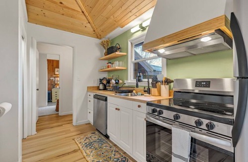 Mill Ridge House | Sweet Elk Retreat: Location! - Hot tub-Firepit-Fast Wifi-Air Hockey-Games