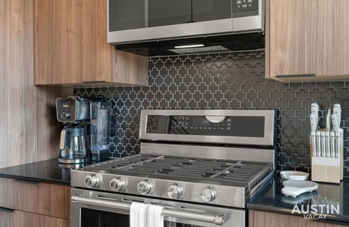 Central East Austin House | Swim, Sing & Stay | Modern Home w Heated Pool & Karaoke | Mins from Rainey & 6th