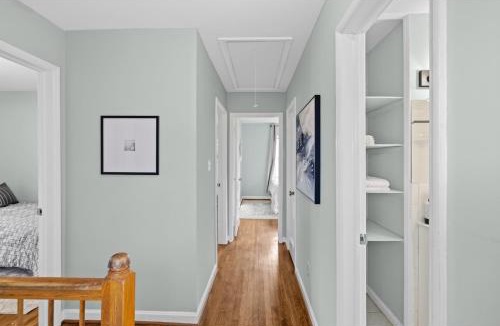 Takoma Park House | Takoma Park Three Bedroom Home Near Metro and National Mall DC