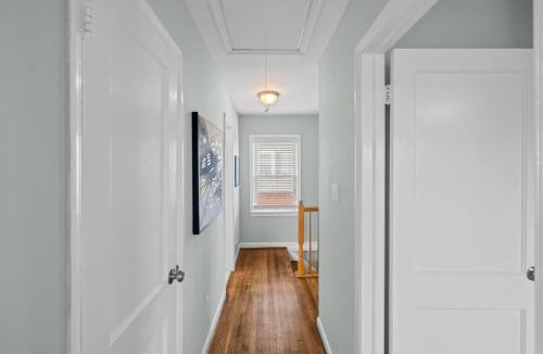 Takoma Park House | Takoma Park Three Bedroom Home Near Metro and National Mall DC