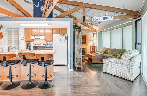 Red Hill House | Tall Oak Court - 2 Bedroom House - Myrtle Beach - Family