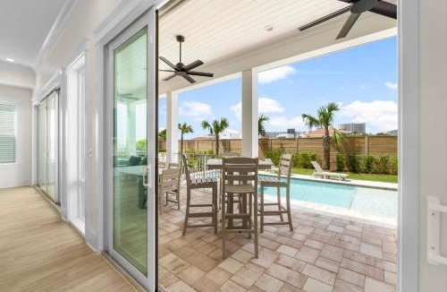 Tang-O-Mar House | Tango Waves With Pool, Elevator, And Beach Views