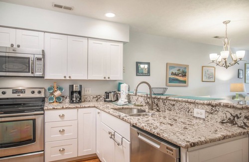 Pawleys Island Condo | TB 10F Updated Second floor Condo True Blue Golf/Tennis/Pool Accessible