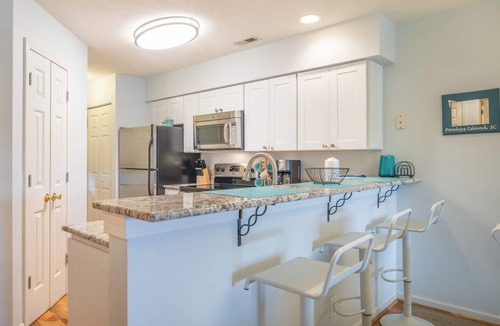 Pawleys Island Condo | TB 10F Updated Second floor Condo True Blue Golf/Tennis/Pool Accessible