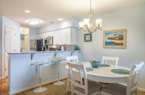 Pawleys Island Condo | TB 10F Updated Second floor Condo True Blue Golf/Tennis/Pool Accessible