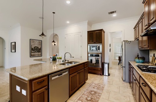 North Buttercup Creek House | TCH - Cozy 4bd/3ba in Cedar Park with Workspace