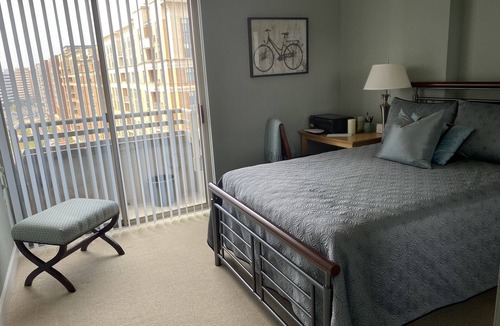 Potomac West Condo | Tenth Floor Condominium with breathtaking views of Capitol-underground parking,