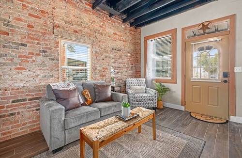 Baird Apartment | Texas Cactus