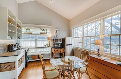 Clarksville Apartment | Texas Capitol Loft by PMI Austin Metro