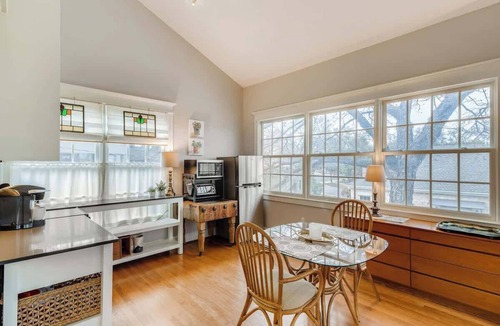 Clarksville Apartment | Texas Capitol Loft by PMI Austin Metro