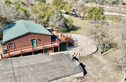 Bandera House | Texas Hill Country Cabin Escape On Medina River
