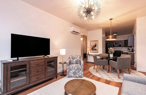 Onancock Apartment | The 1930 - Short Stays on Market