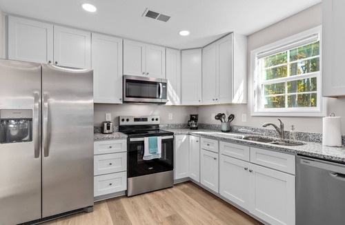 Kannapolis House | The Alder ~ Stylish 3 Bed Near DT on Quiet Street