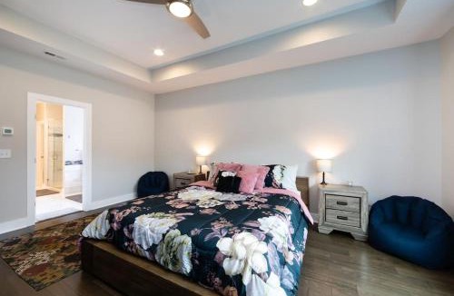 Huntersville House | The Asbury House Luxury Private Getaway