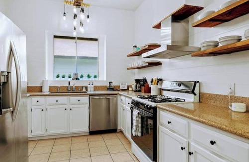 Wells Branch House | The Austin Oak! Single level 3 bedroom charmer!