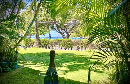 Honokowai Condo | The beach is waiting! Super cute unit,1 min walk to the beach across the street