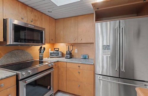 Atlantic Beach Apartment | The Beach Suite at The Atlantic Beach Estate