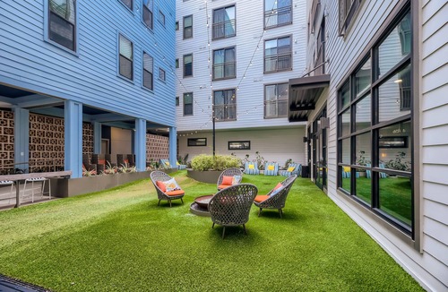 East Cesar Chavez Apartment | The Bindel East Austin! 30 Nights+