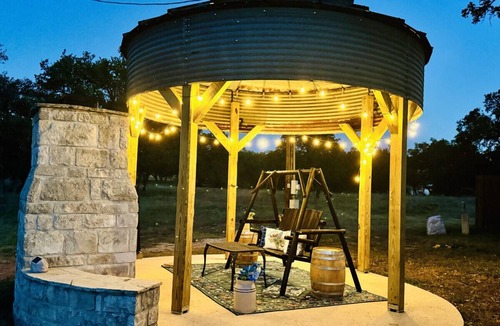Fredericksburg House | The Bluebonnet at Grape Creek Country Cottages