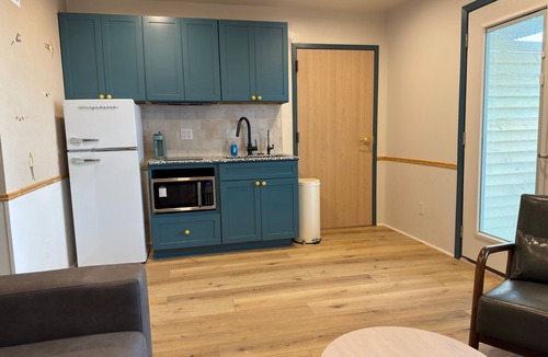 Surfside Beach Hotel | The Breeze Beachfront Resort