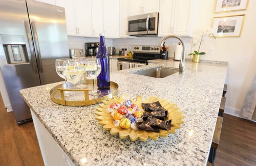 Pleasant Street House | The Champion's Suite. New Build, Upscale, Central