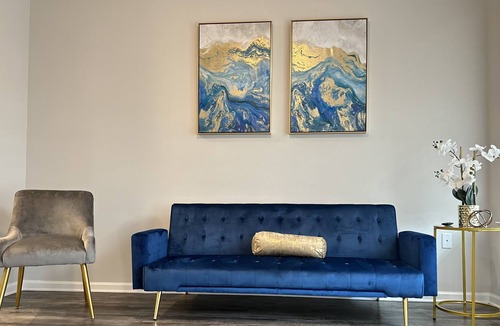 Charlotte Apartment | The Charlotte Oasis - 10 mins Uptown, near Top Golf & more