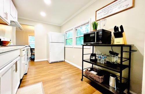 Waycross House | The Charming Location