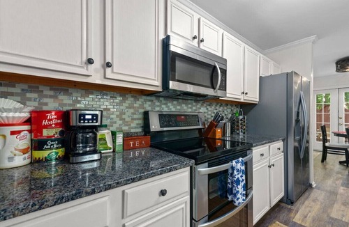Green Valley House | The Charming Retreat at At Cascade on the creek