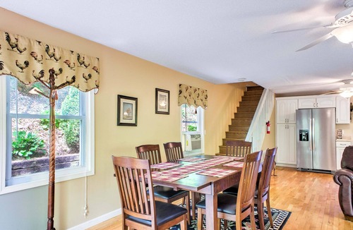 Burnsville Cottage | The Chicken Coop | River-Access Cabin with Hot Tub Near Burnsville